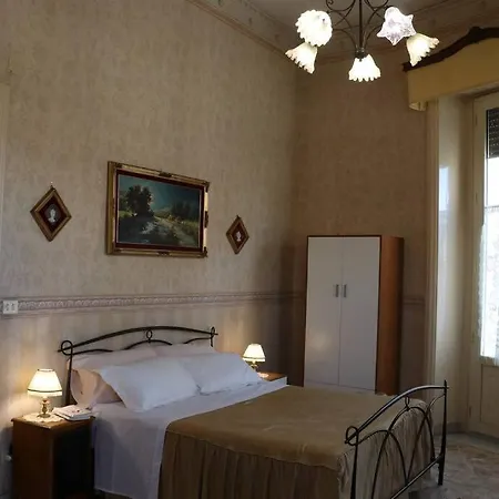 Palazzo Vitrano - Tourist Apartment *